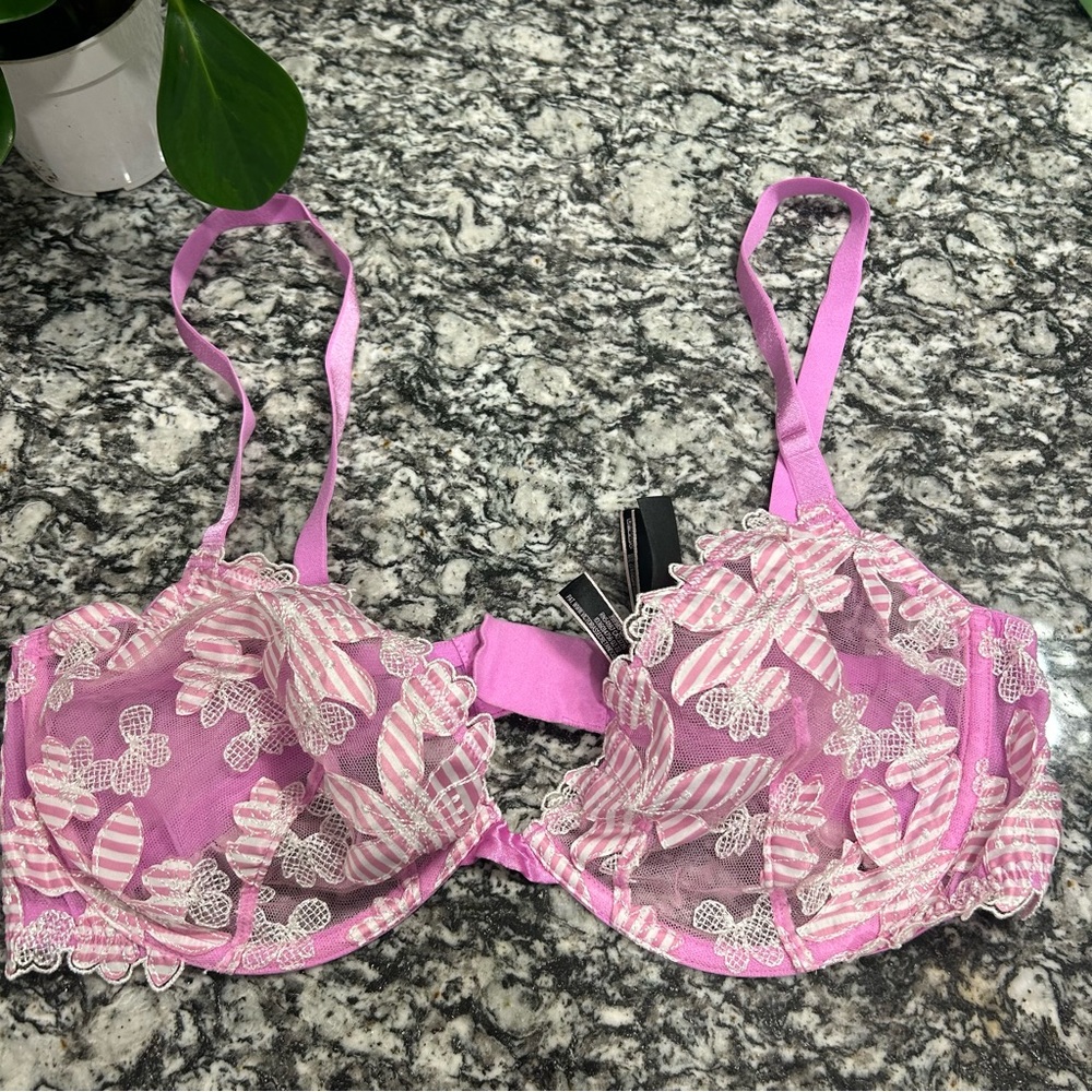 Victoria's Secret Pink and White Striped Lace Bra